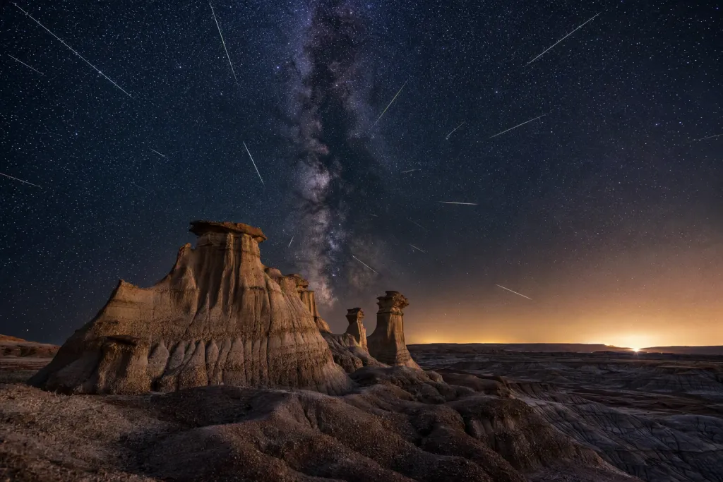 Meteor Shower Badlands Nature Wide Nightscape