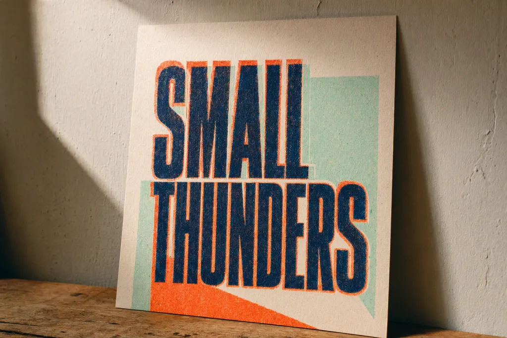Typography in ấn tiêu đề thơ Risograph